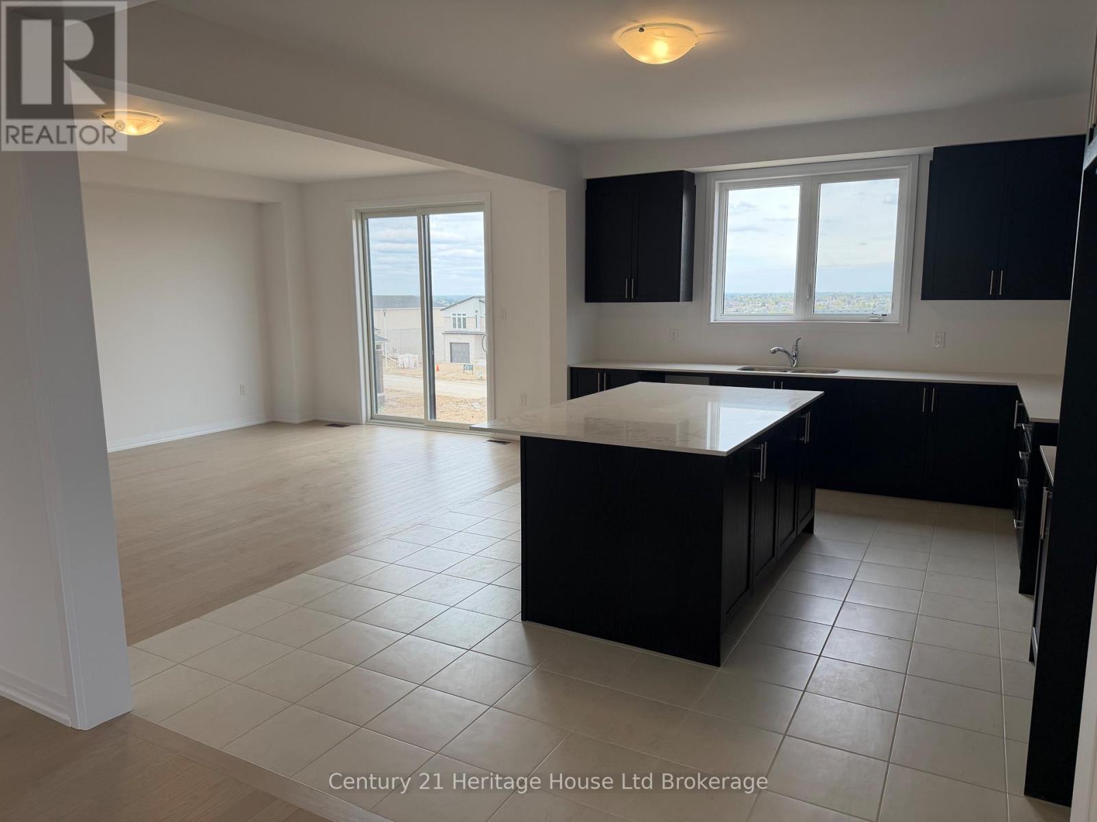 571 TELFER STREET 4 Beds House for Rent - Photo gallery 2
