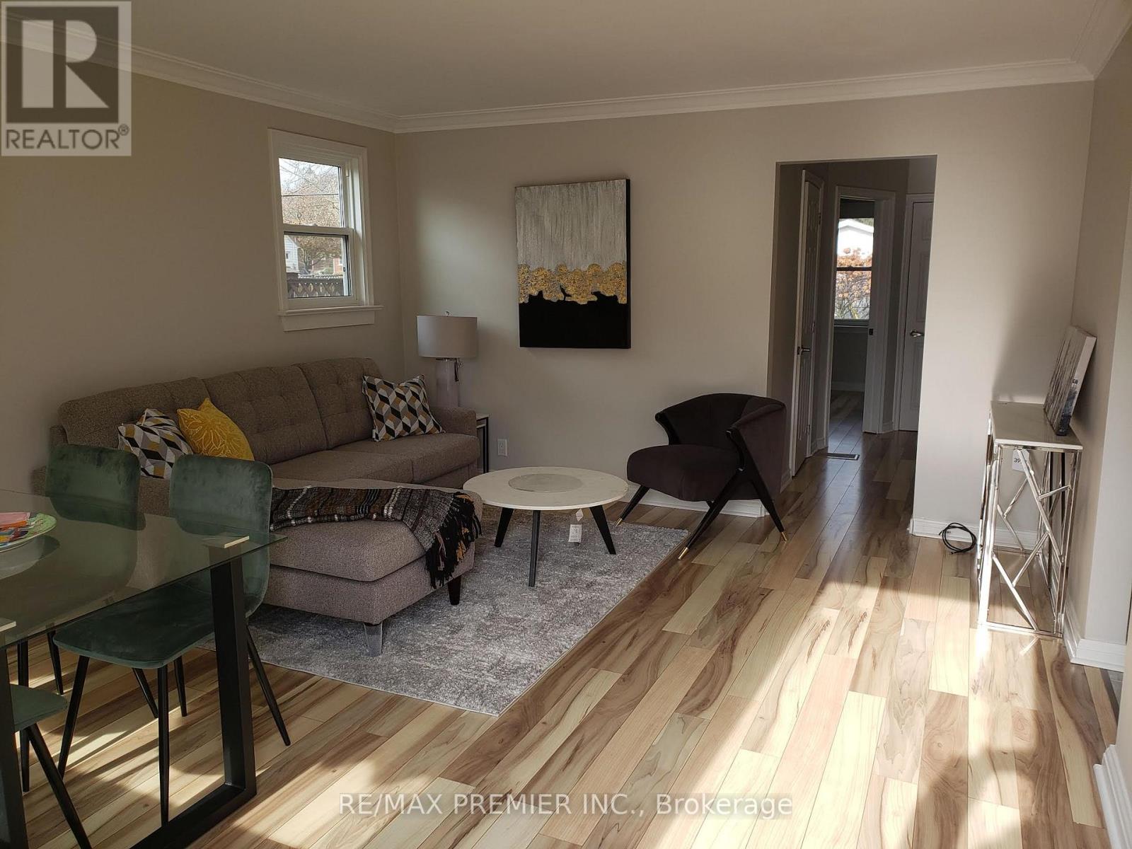 UPPER - 40 BYNG AVENUE 4 Beds House for Rent - Photo gallery 1