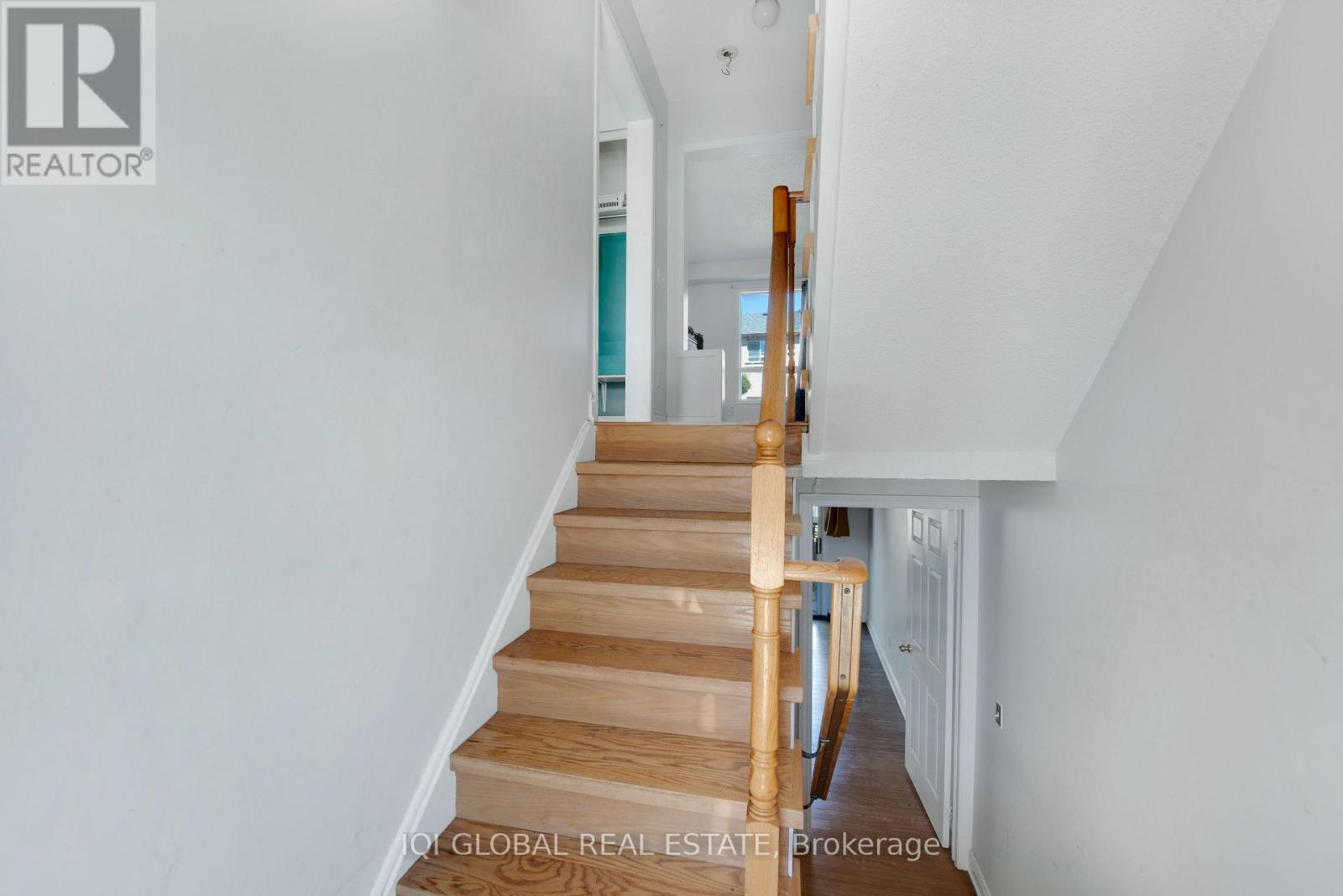 139 - 2 SIR LOU DRIVE 4 Beds Condo, Home, Townhouse for Rent - Photo gallery 2
