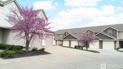 5427 North Hickory Street 2 Beds Apartment for Rent