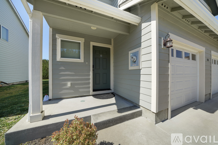 1564 Southeast Honeysuckle Loop 2 Beds Single Family Home for Rent - Photo gallery 4