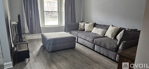 7712 S. Carpenter 2 Beds Apartment for Rent