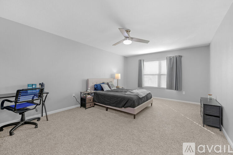 8686 Pathstone Boulevard 5 Beds Single Family Home for Rent - Photo gallery 3