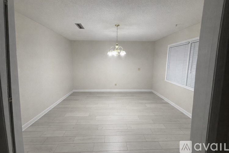 2104 Granada Drive 3 Beds Single Family Home for Rent - Photo gallery 3