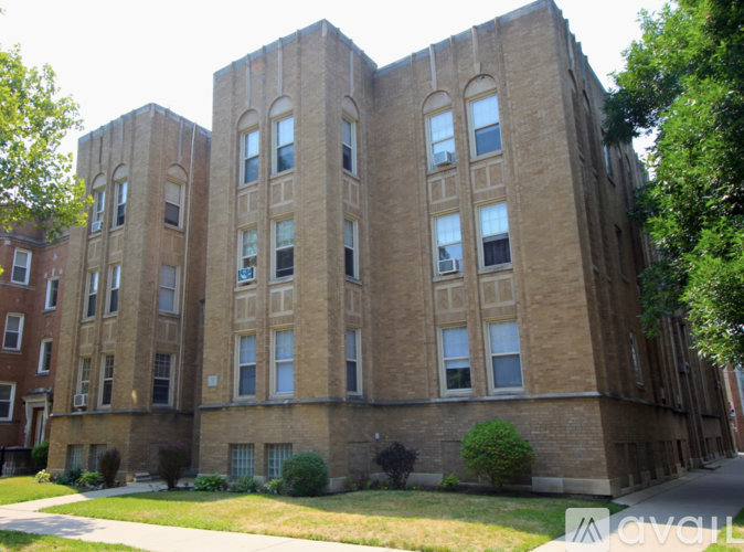2337 W Rosemont Ave 1 Apartment for Rent - Photo gallery 5