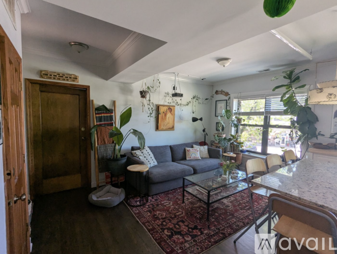 1447 W Jarvis Ave 3 Beds Apartment for Rent - Photo gallery 4