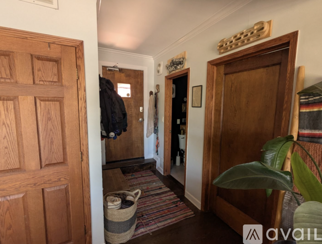 1447 W Jarvis Ave 3 Beds Apartment for Rent - Photo gallery 5