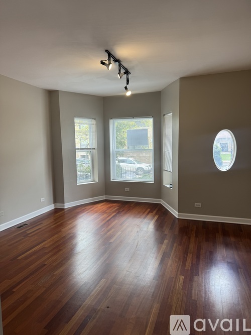 5741 S Calumet Ave 5 Beds Apartment for Rent - Photo gallery 3