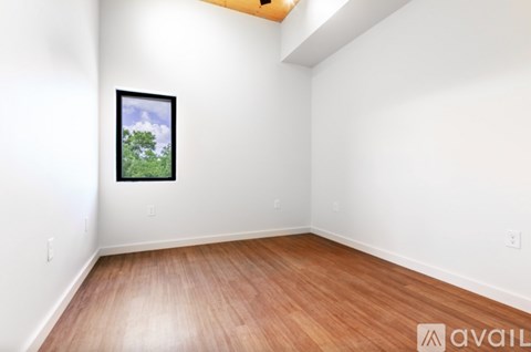 903 Neal St 2 Beds Apartment for Rent