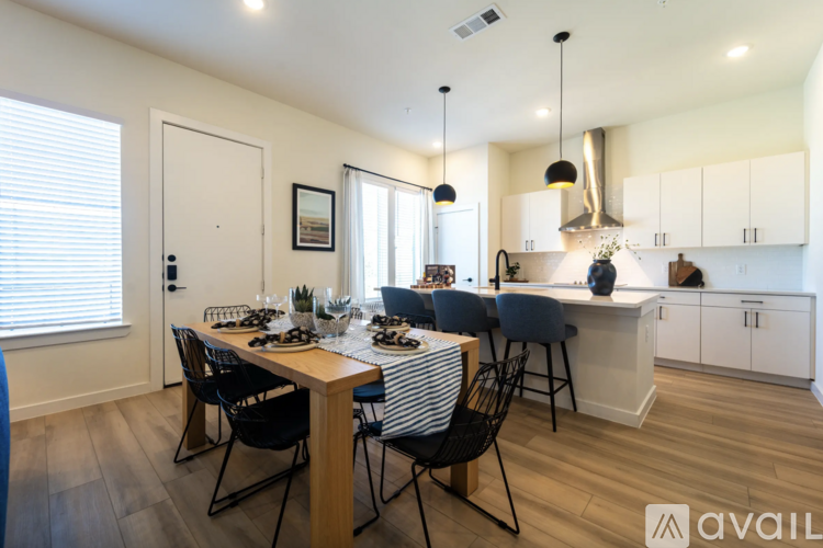 51 Limmer Loop 2 Beds Apartment for Rent - Photo gallery 2