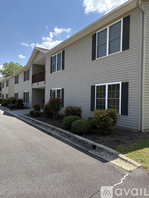 44 Meadow Wood Court 2 Beds Apartment for Rent