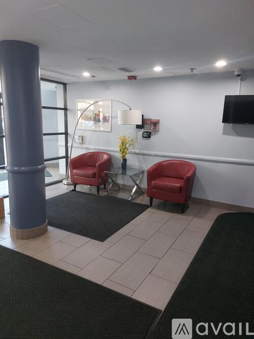 711 W Gordon Terrace 2 Beds Apartment for Rent - Photo gallery 2