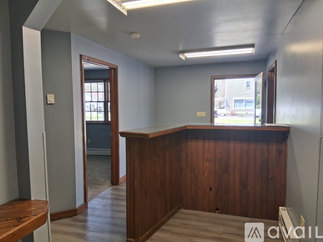 464 Main Street 6 Beds Apartment for Rent - Photo gallery 5