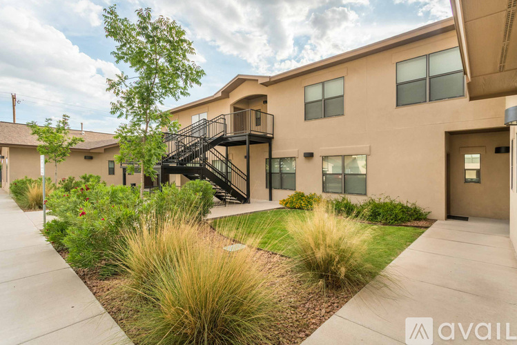 7224 North Loop Drive 2 Beds Apartment for Rent - Photo gallery 1