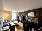 1 Salem St