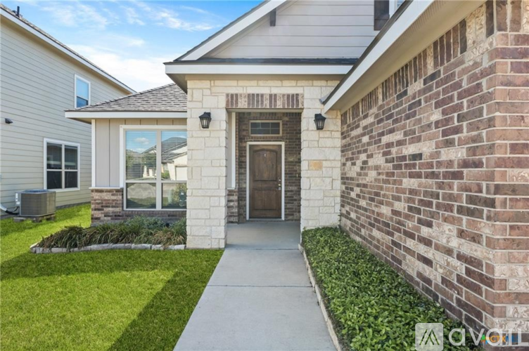 5310 Fenton Ln 4 Beds Single Family Home for Rent - Photo gallery 3