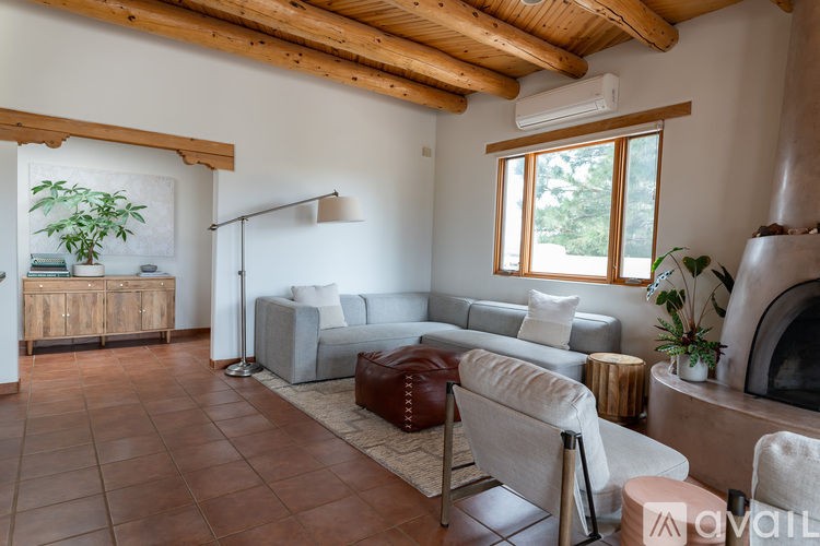 313 Morgan Road 2 Beds Single Family Home for Rent - Photo gallery 4