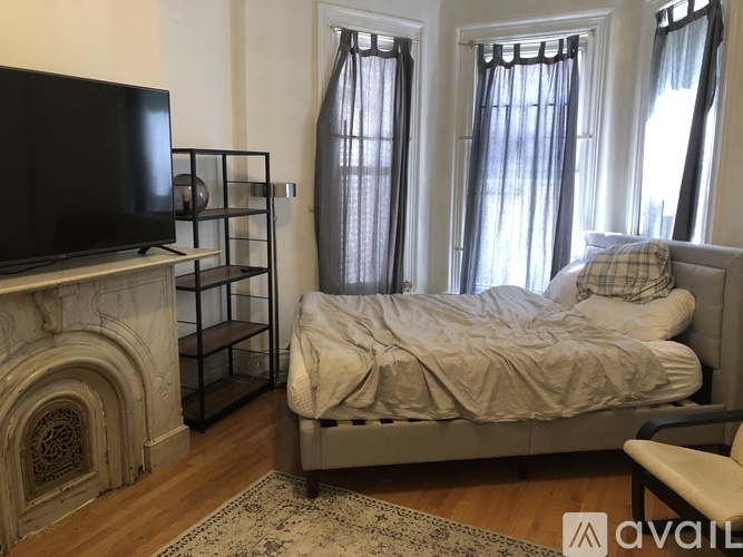 109 Dartmouth St Studio Apartment for Rent - Photo gallery 1