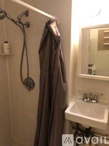 109 Dartmouth St Studio Apartment for Rent - Photo gallery 4