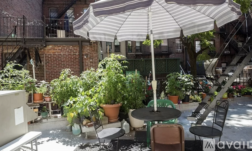 109 Dartmouth St Studio Apartment for Rent - Photo gallery 2