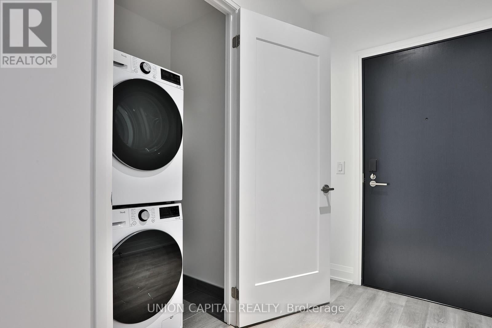 3503 - 65 BROADWAY AVENUE 2 Beds Apartment, Condo, Home for Rent - Photo gallery 3