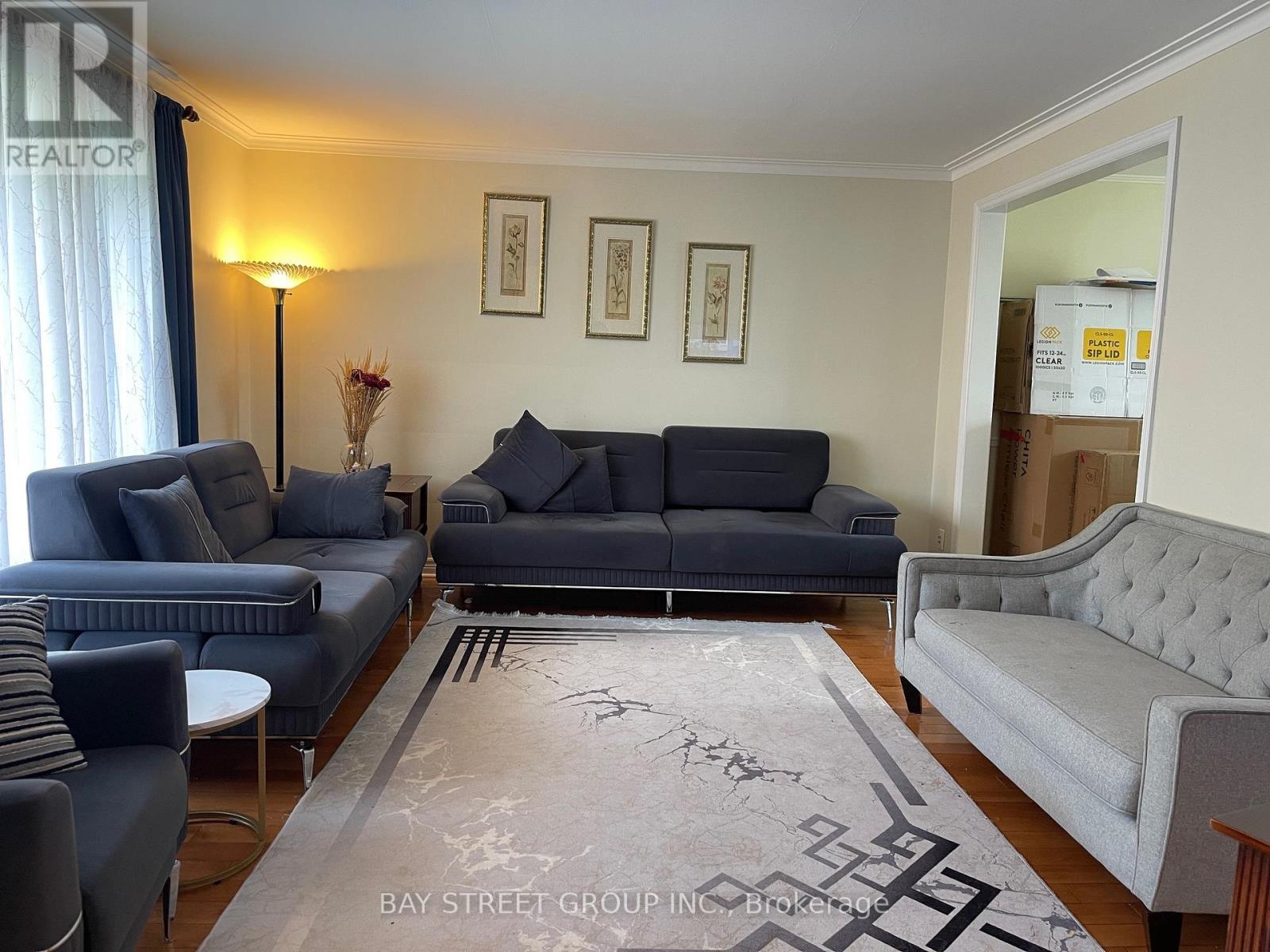 129 SHERWOOD FOREST DRIVE 4 Beds House for Rent - Photo gallery 2