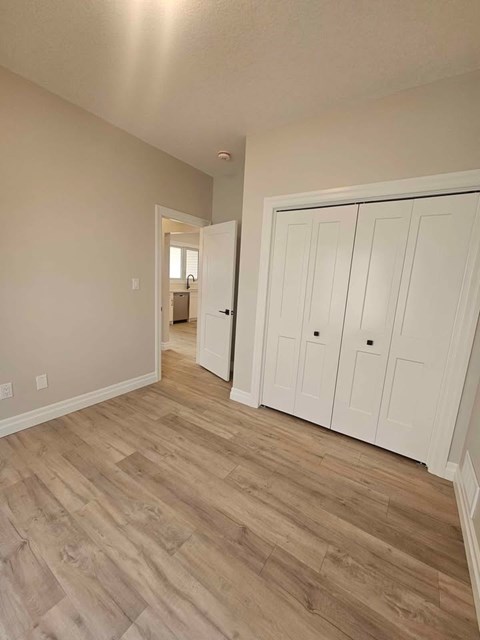 216 Nancy St 2 Beds Apartment for Rent