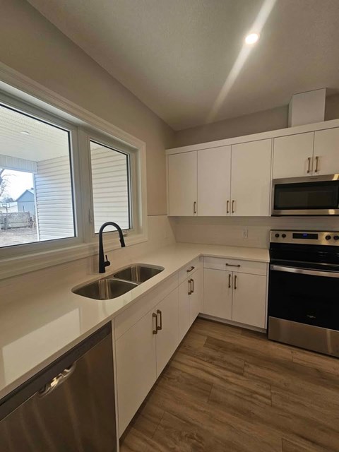 216 Nancy St 2 Beds Apartment for Rent