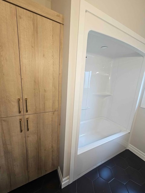 216 Nancy St 2 Beds Apartment for Rent