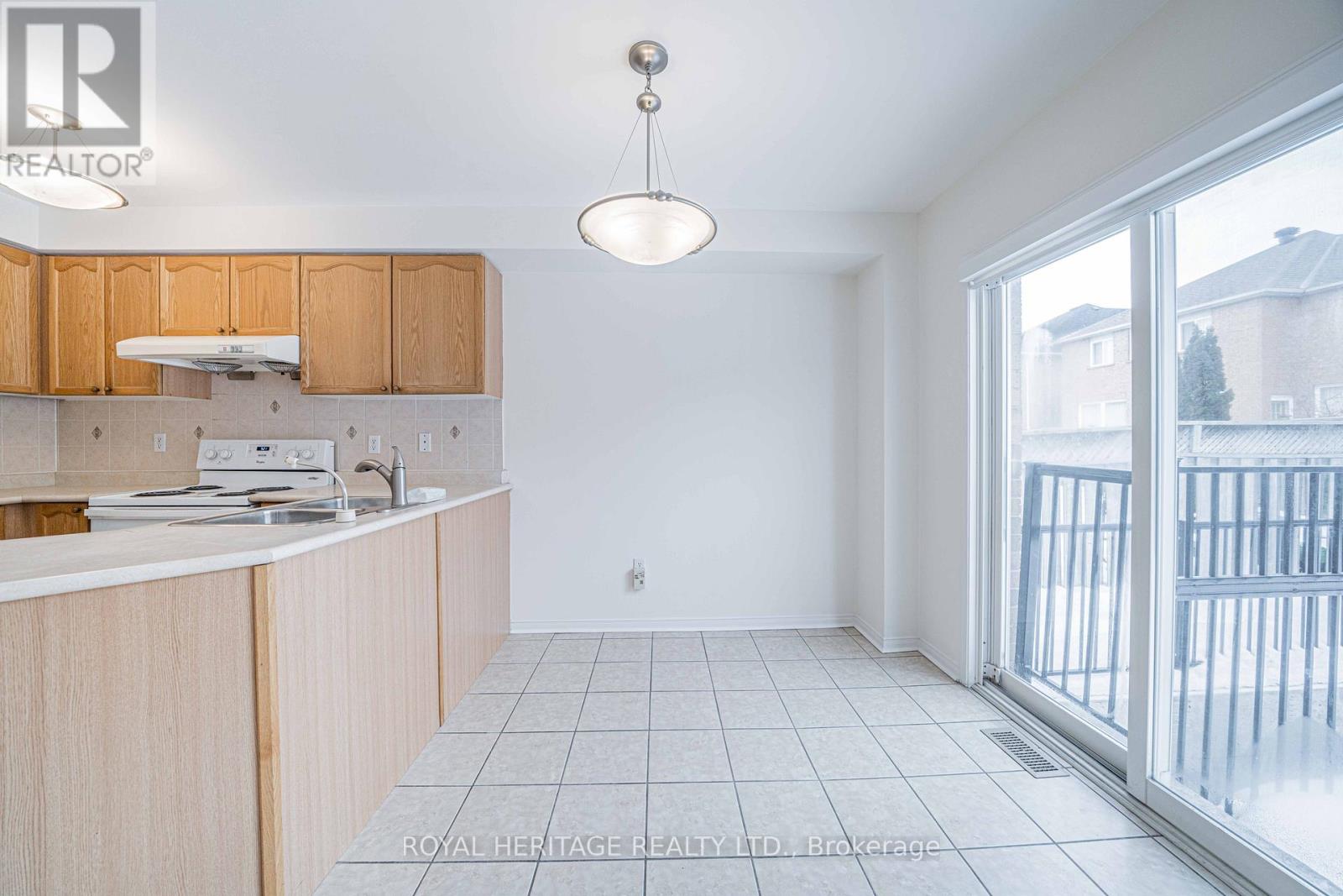 344 CASTLEMORE AVENUE 3 Beds House for Rent - Photo gallery 2