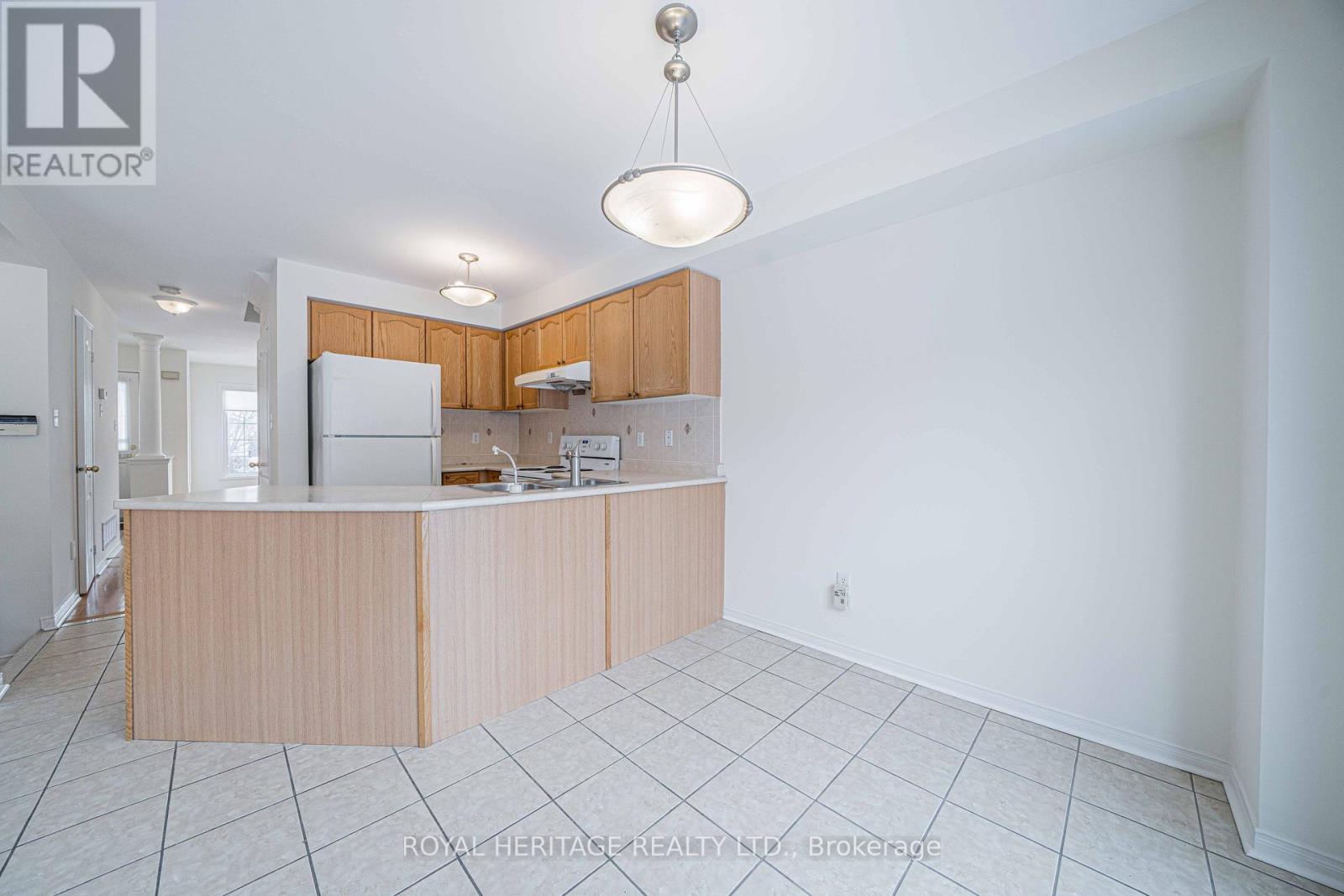 344 CASTLEMORE AVENUE 3 Beds House for Rent - Photo gallery 4