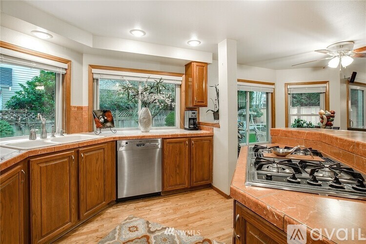 1830 233rd Place Northeast 3 Beds Single Family Home for Rent - Photo gallery 4