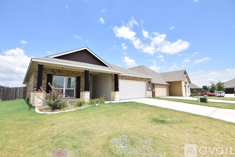 10208 Cap Rock Dr 3 Beds Single Family Home for Rent - Photo gallery 2