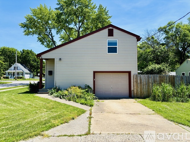 403 S Church St 2 Beds Single Family Home for Rent - Photo gallery 4