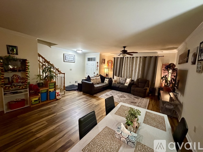 50 Clover Place 3 Beds Townhouse for Rent - Photo gallery 4
