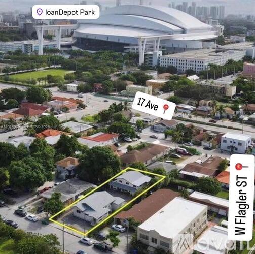 A yellow box is highlighted on a map of a residential area.