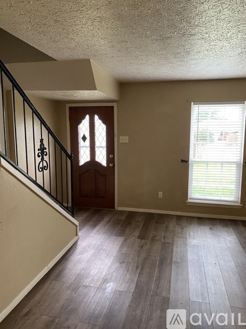 36 West Creek Lane 2 Beds Apartment for Rent
