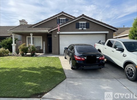 5661 West Donner Avenue 4 Beds Apartment for Rent