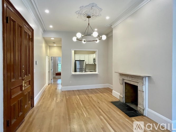 24 Yarmouth St 1 Apartment for Rent - Photo gallery 2