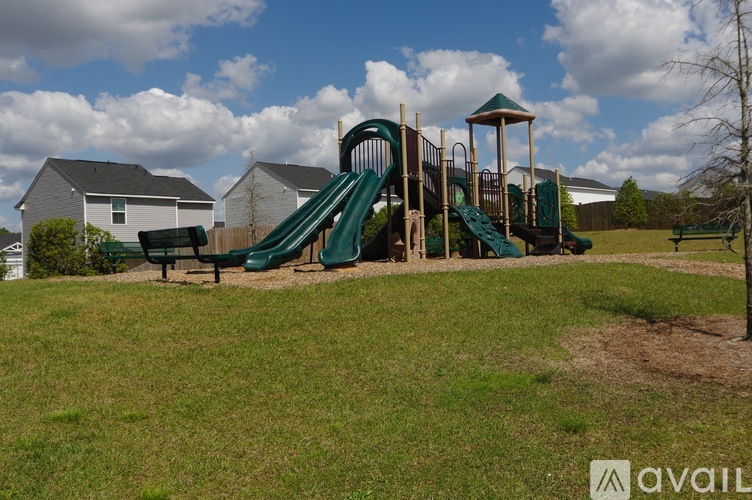 385 Saskatoon Dr 3 Beds Apartment for Rent - Photo gallery 2