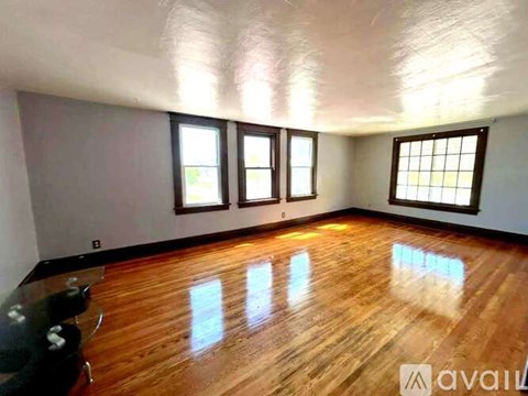 2 Rowan Rd 3 Beds Apartment for Rent