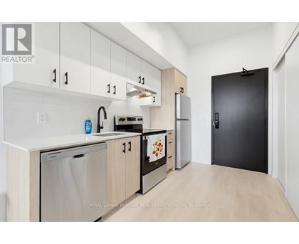 123 - 4878 POWERS COMMON 1 Apartment, Condo, Home for Rent - Photo gallery 1