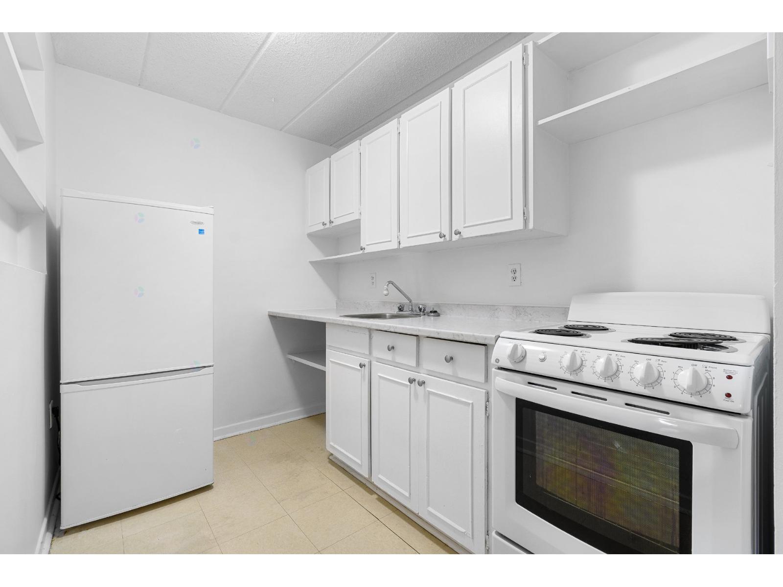 27 Boul. de Lucerne, #337 1 Apartment, Home for Rent - Photo gallery 5