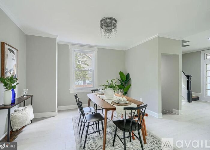 6143 W Sunnyside Dr 3 Beds Single Family Home for Rent - Photo gallery 3