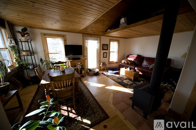 2 Nelson Street 1 Single Family Home for Rent - Photo gallery 2