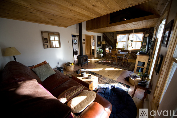 2 Nelson Street 1 Single Family Home for Rent - Photo gallery 3
