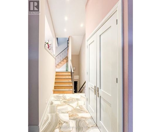 189 TOWNSGATE DRIVE 6 Beds House for Rent - Photo gallery 4