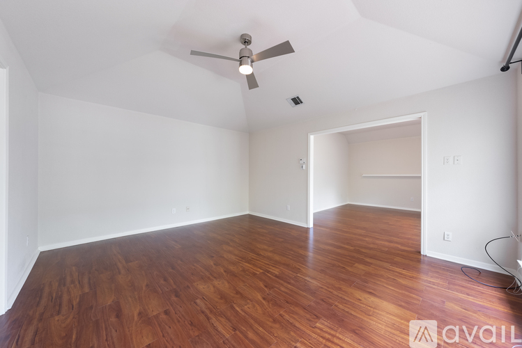 2421 Falcon Drive 3 Beds Single Family Home for Rent - Photo gallery 4