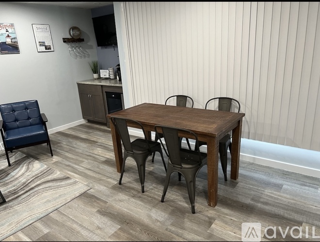 125 E Barker Ave 1 Single Family Home for Rent - Photo gallery 2