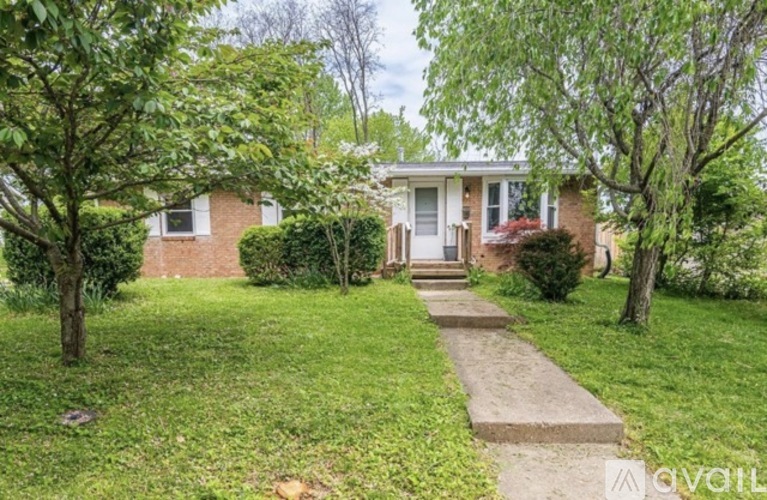 1010 North Orris Drive 3 Beds Single Family Home for Rent - Photo gallery 1